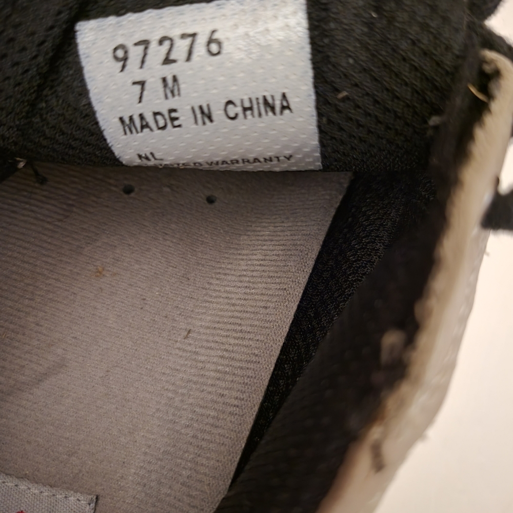FootJoy LoPro golf shoes - Picture 7 of 8